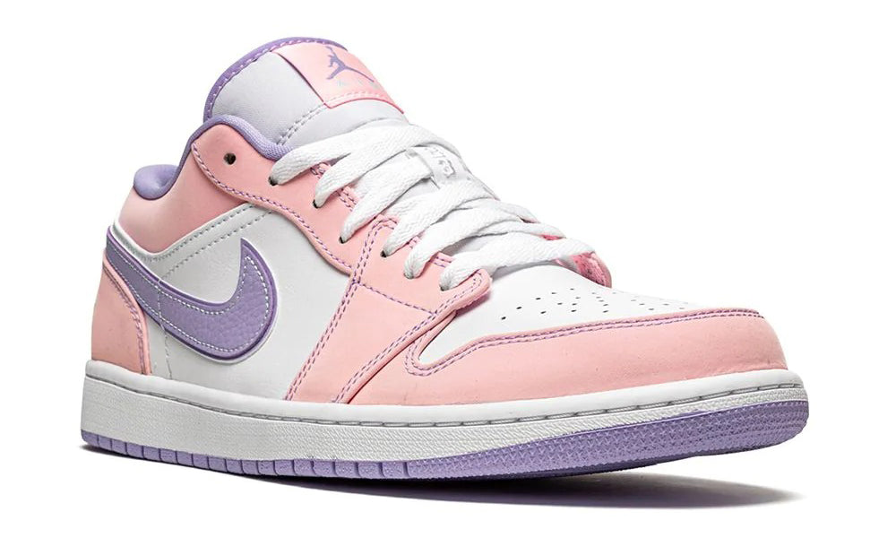 Air Jordan 1 Low SE "Arctic Punch"